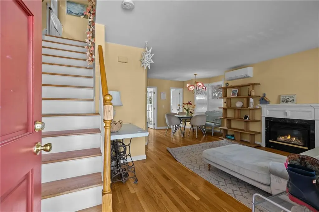 17 Narragansett Avenue Newport RI 02840