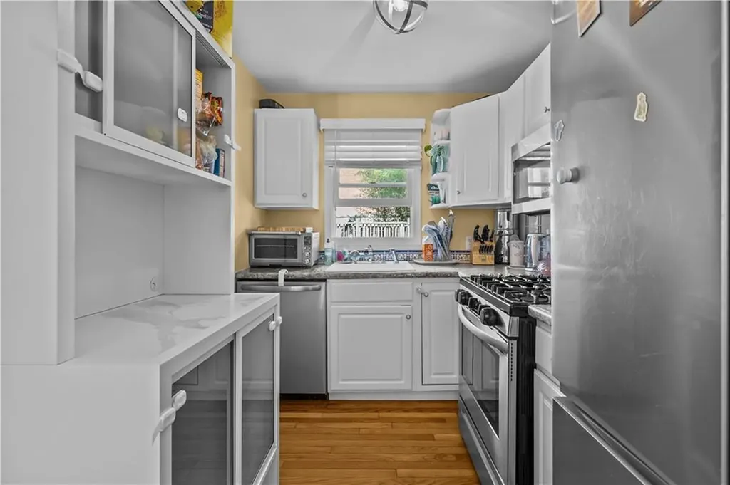 17 Narragansett Avenue Newport RI 02840