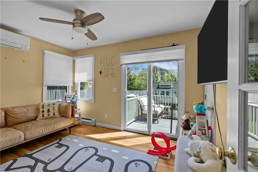 17 Narragansett Avenue Newport RI 02840