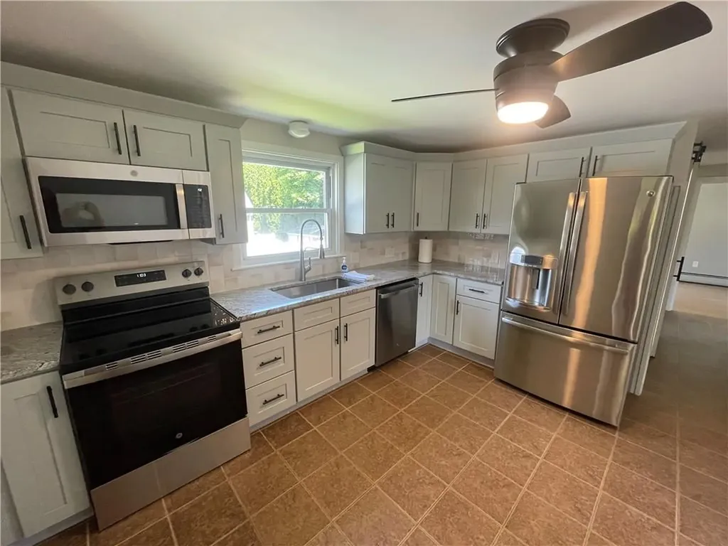 29 Tacoma Street Cranston RI 02920