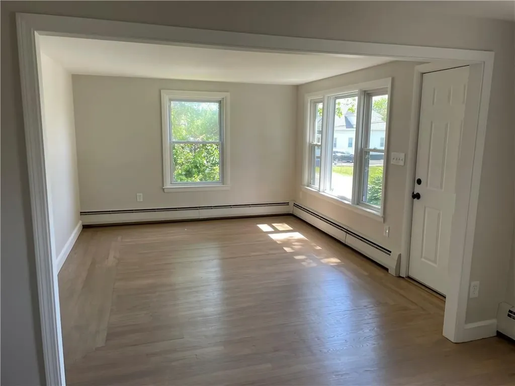 29 Tacoma Street Cranston RI 02920