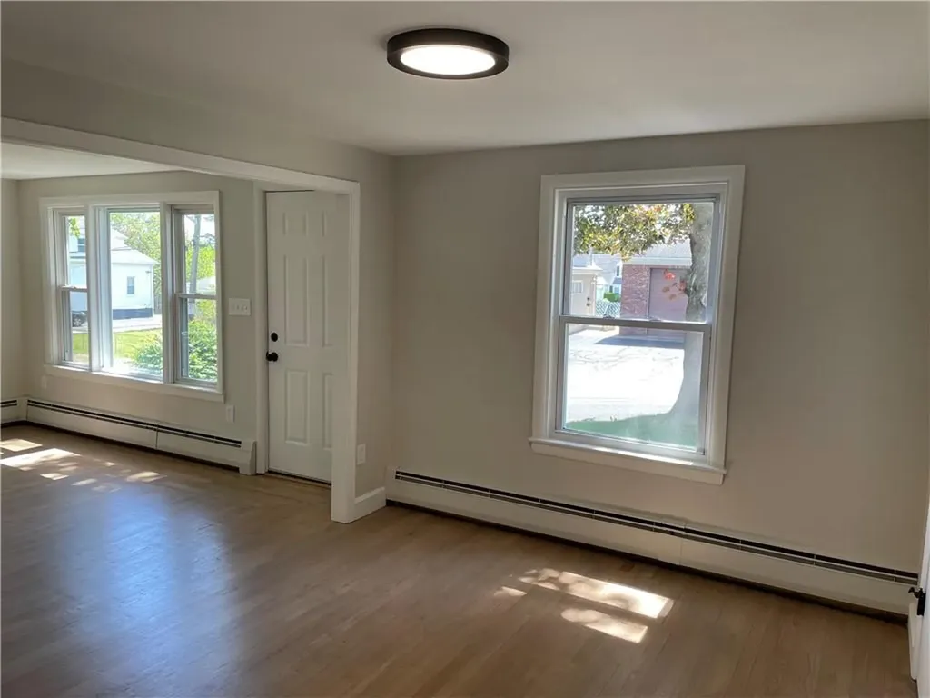 29 Tacoma Street Cranston RI 02920