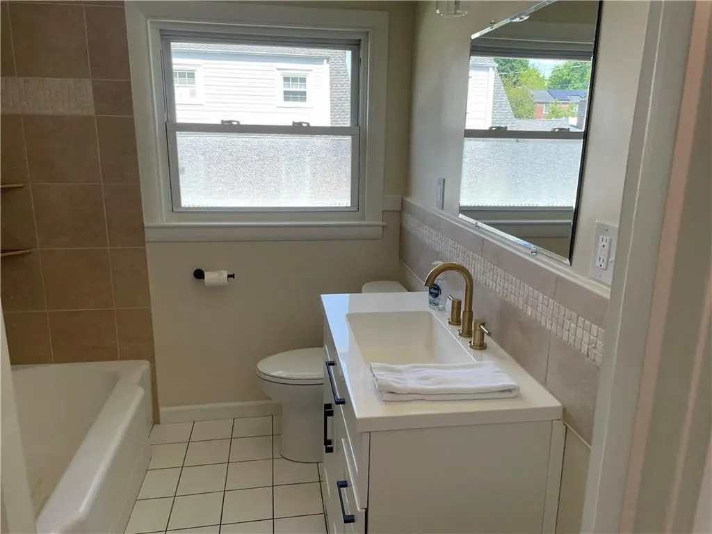 29 Tacoma Street Cranston RI 02920