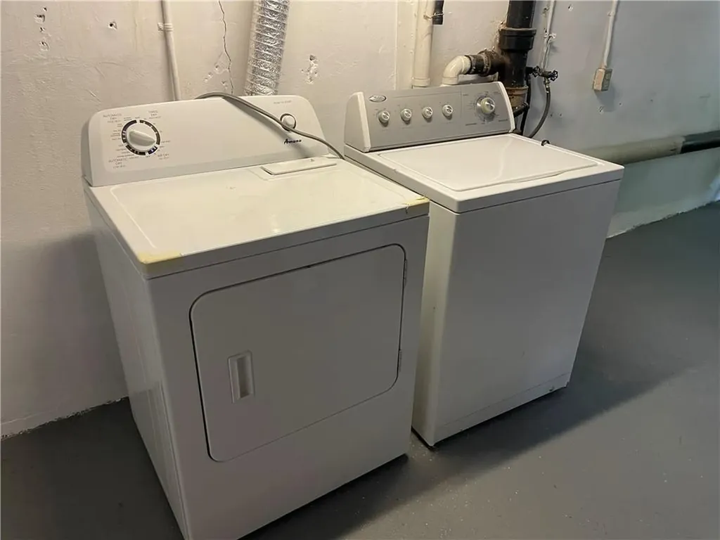 29 Tacoma Street Cranston RI 02920