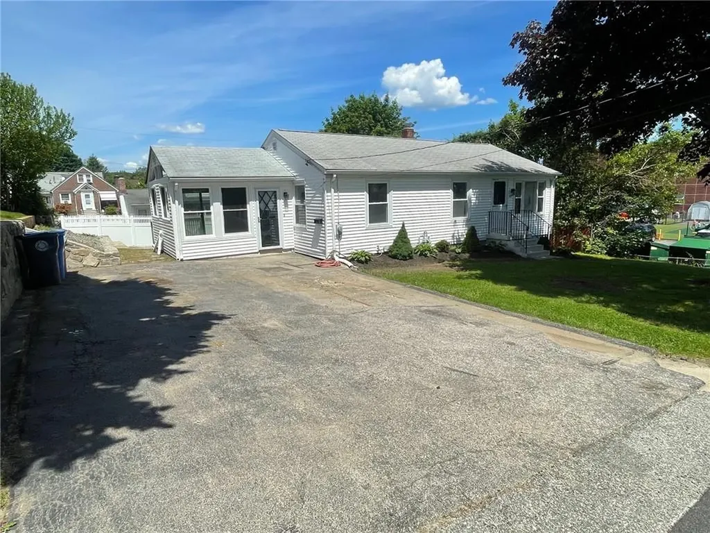 29 Tacoma Street Cranston RI 02920