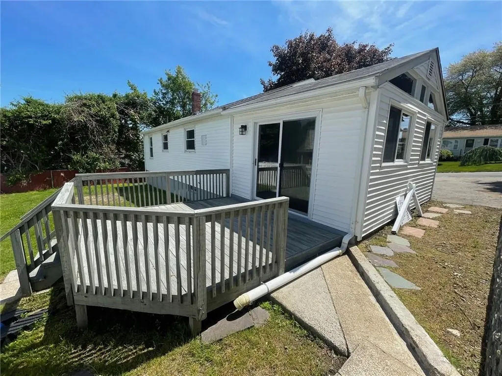 29 Tacoma Street Cranston RI 02920