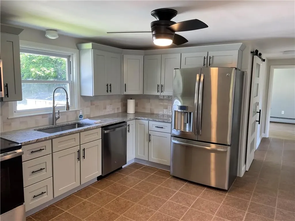 29 Tacoma Street Cranston RI 02920