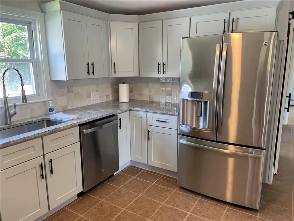 29 Tacoma Street Cranston RI 02920