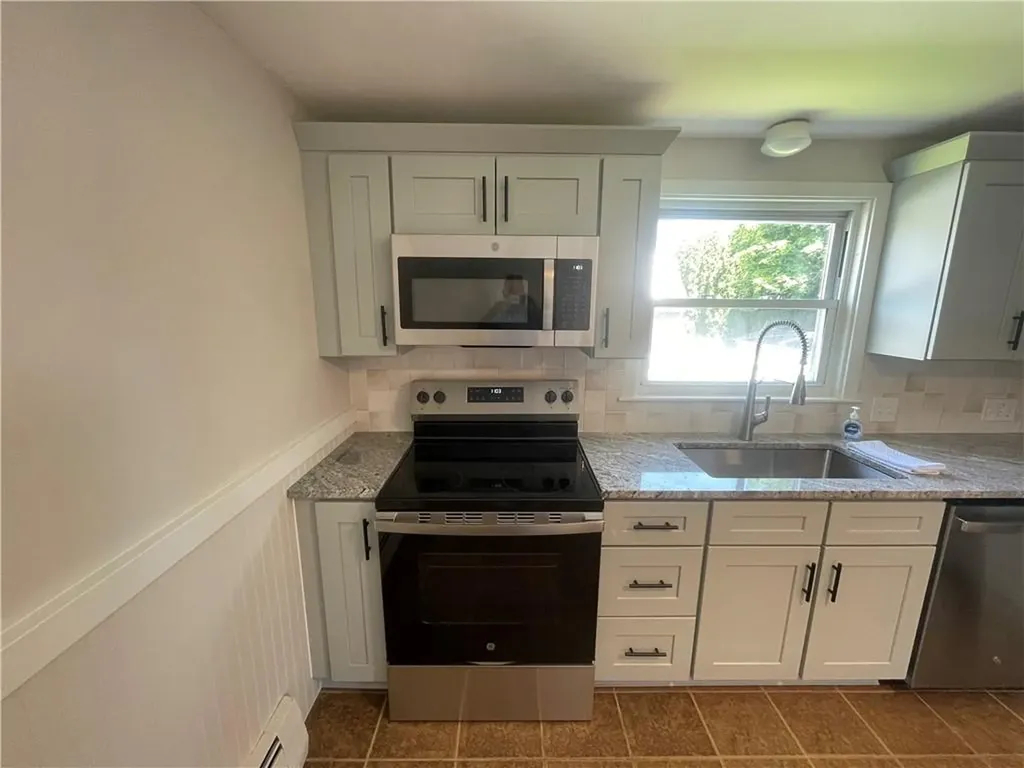 29 Tacoma Street Cranston RI 02920