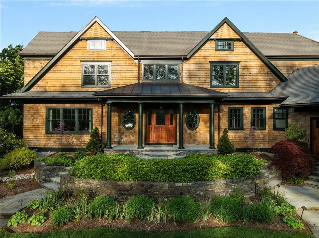 136 Adams Point Road Barrington RI 02806