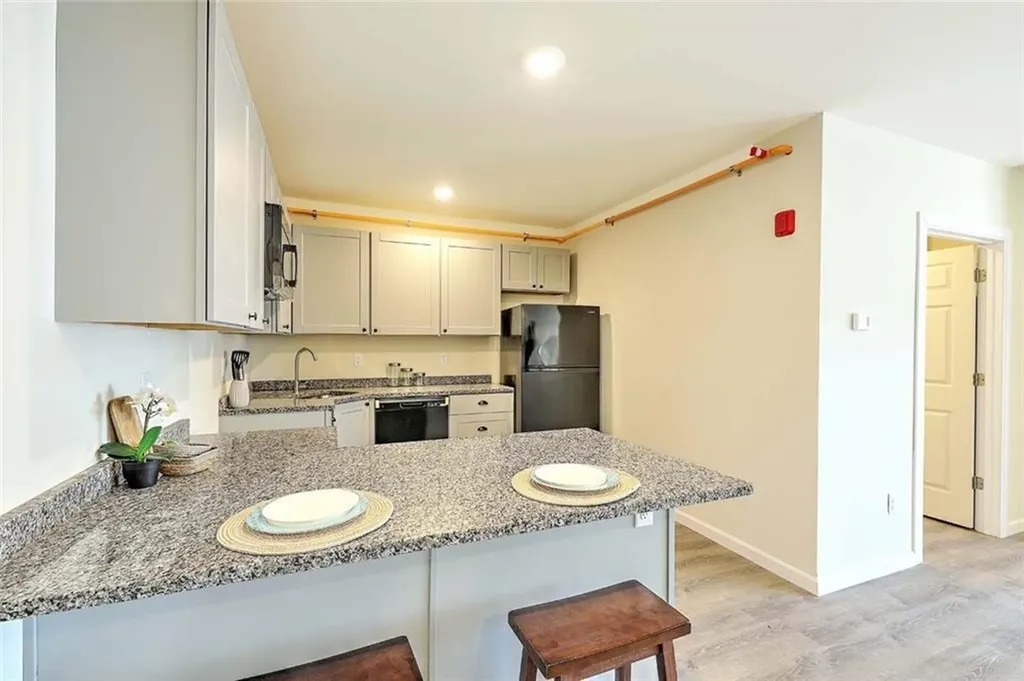 327 Pine Street Pawtucket RI 02860