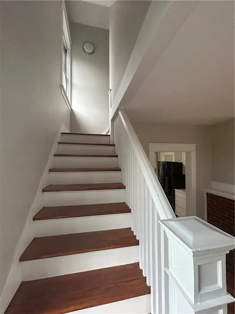 35 Arnold Street East Providence RI 02915