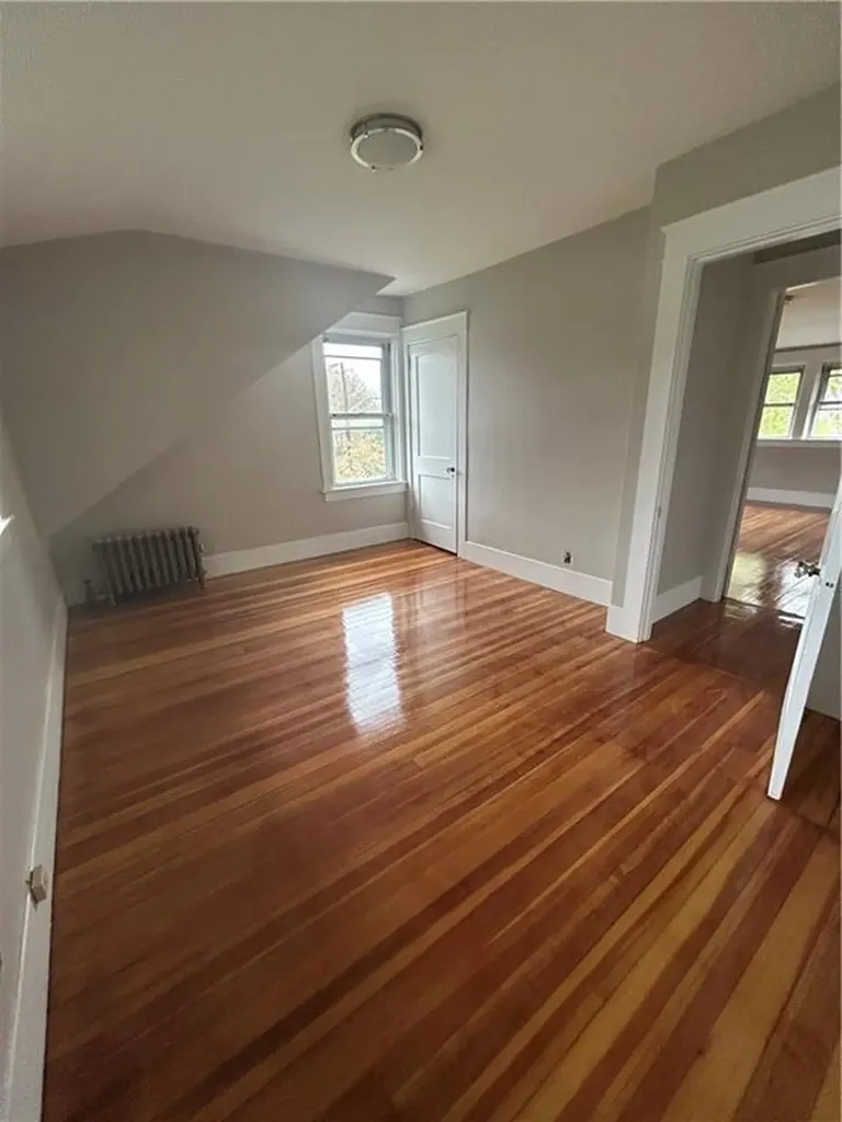 35 Arnold Street East Providence RI 02915