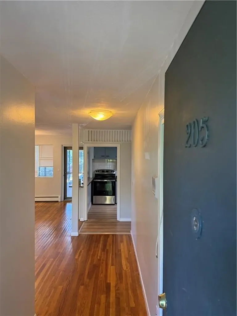 77 Pitman Street Providence RI 02906