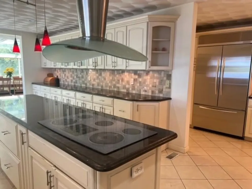 15 Candleberry Road Barrington RI 02806