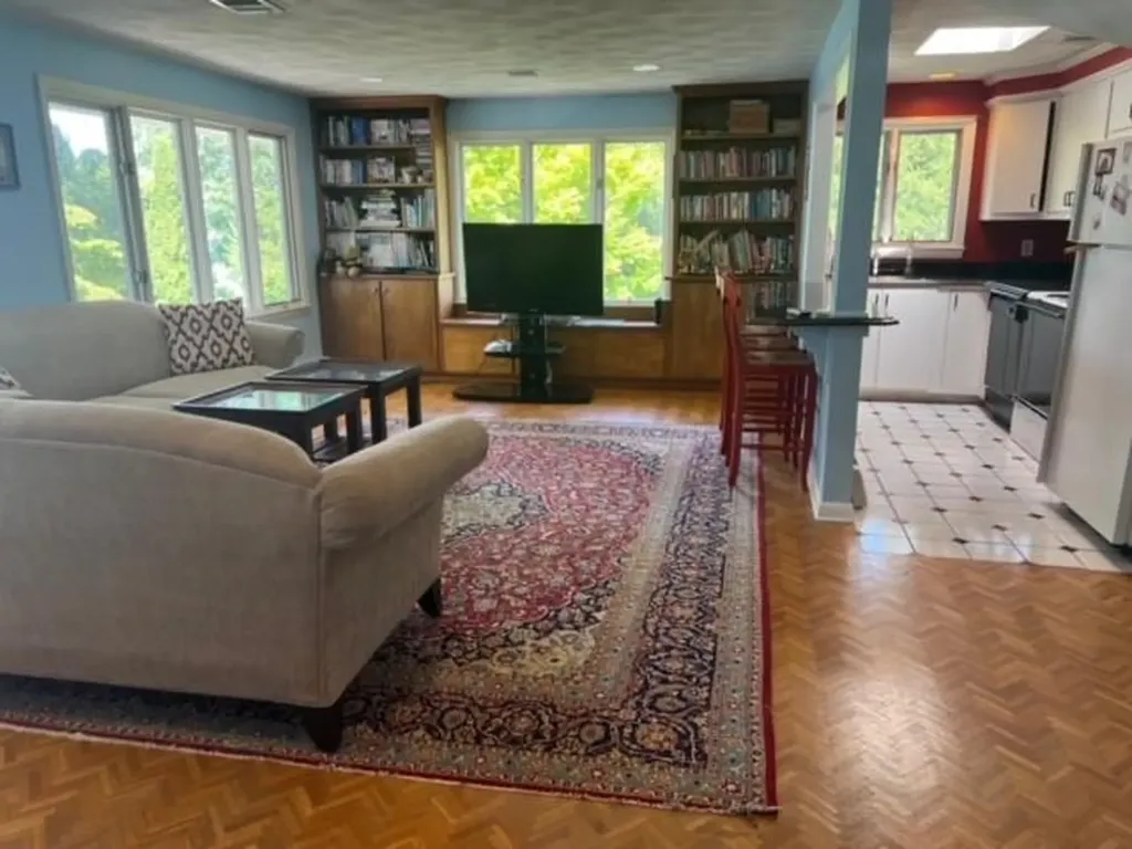15 Candleberry Road Barrington RI 02806