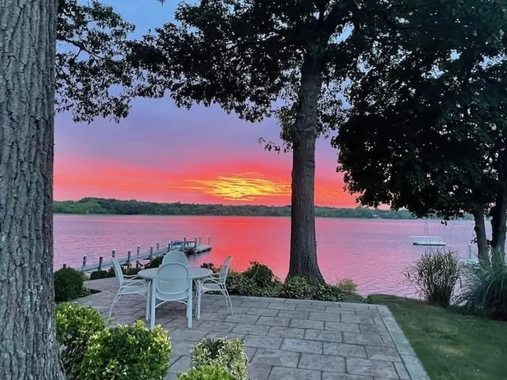 15 Candleberry Road Barrington RI 02806