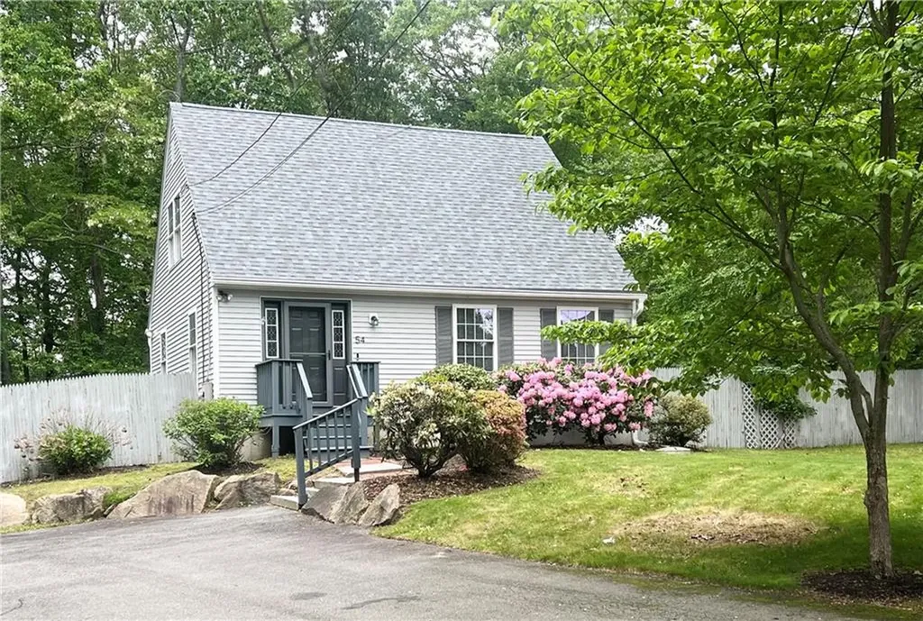54 Polk Road Warwick RI 02889