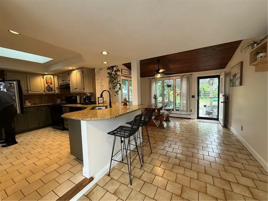 100 Arland Drive Pawtucket RI 02861