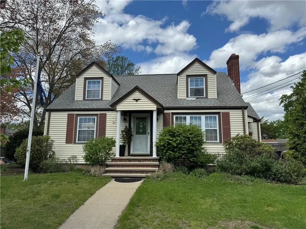101 Omaha Boulevard Warwick RI 02889