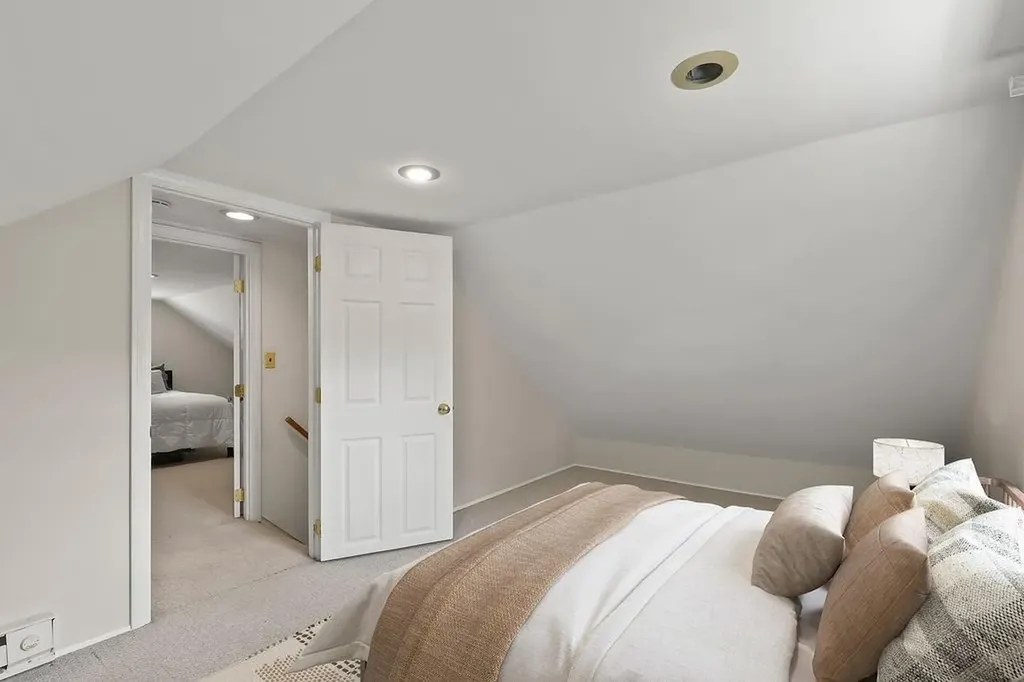 39 Eldorado Street Cranston RI 02910