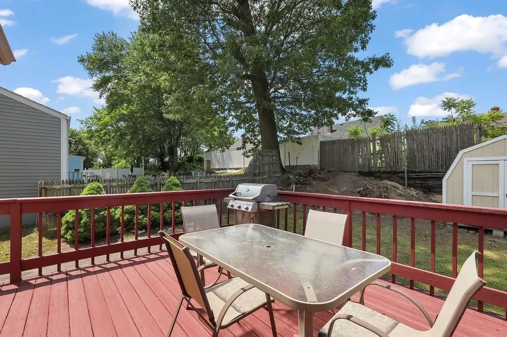 39 Eldorado Street Cranston RI 02910