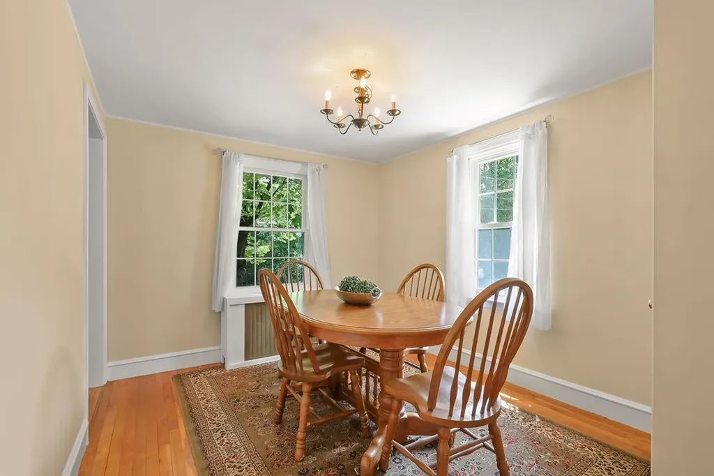 39 Eldorado Street Cranston RI 02910