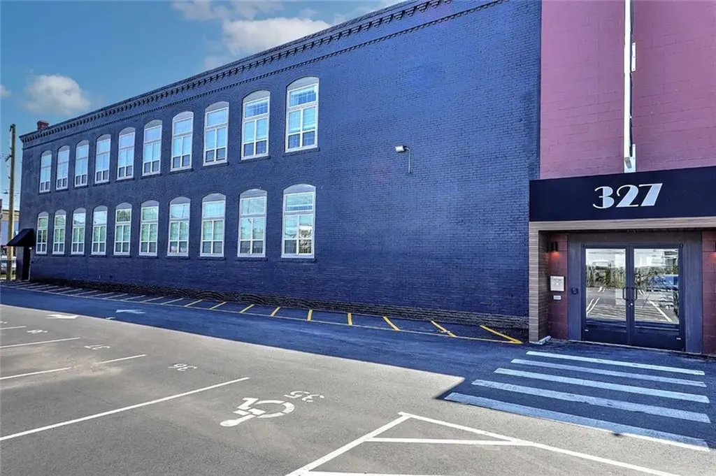 327 Pine Street Pawtucket RI 02860