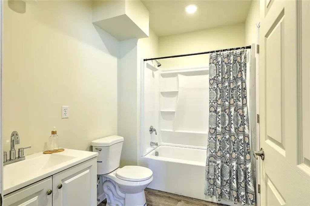 327 Pine Street Pawtucket RI 02860