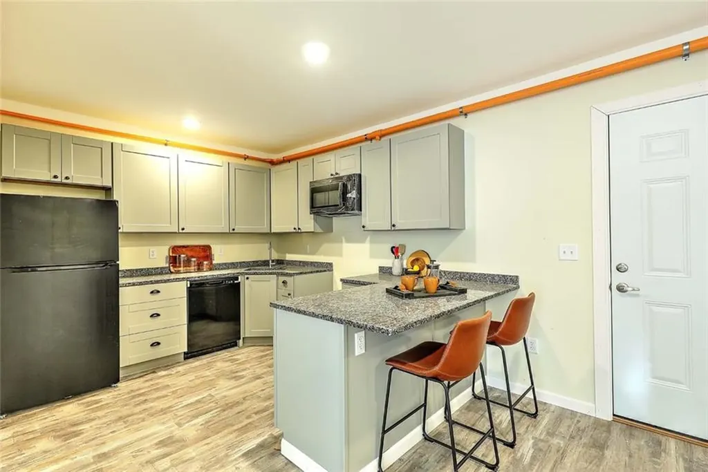327 Pine Street Pawtucket RI 02860