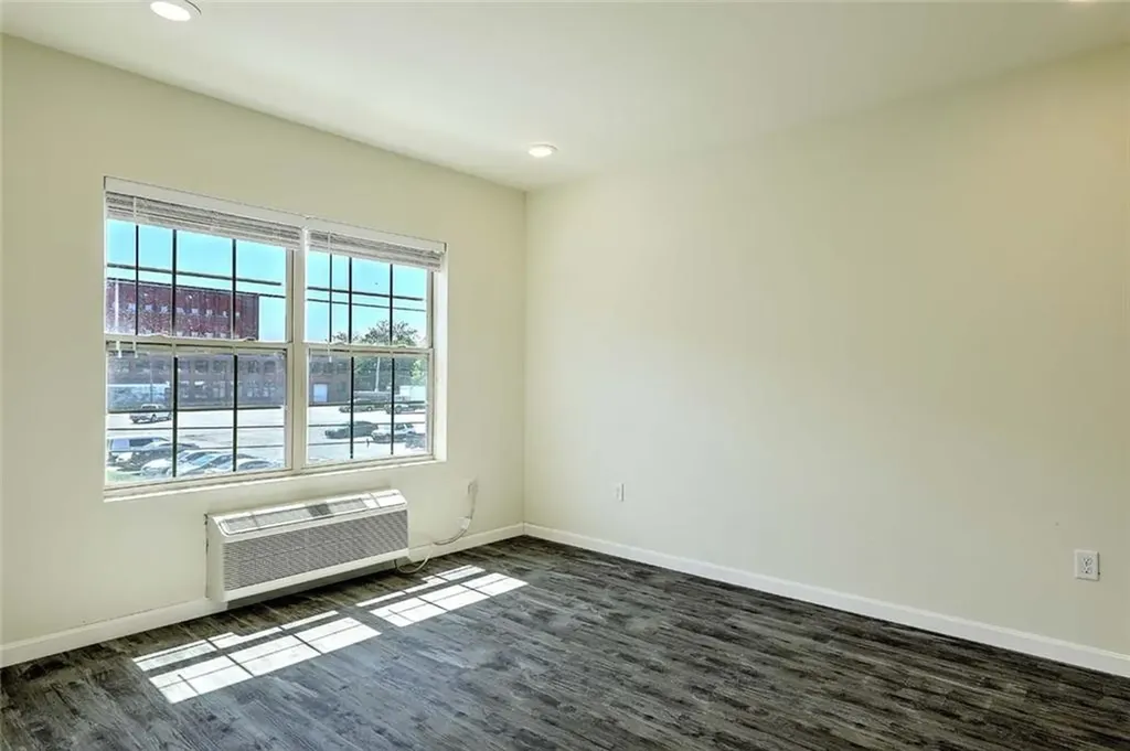327 Pine Street Pawtucket RI 02860