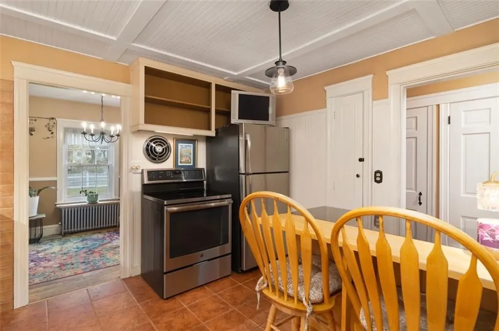 211 Fairview Avenue Coventry RI 02816