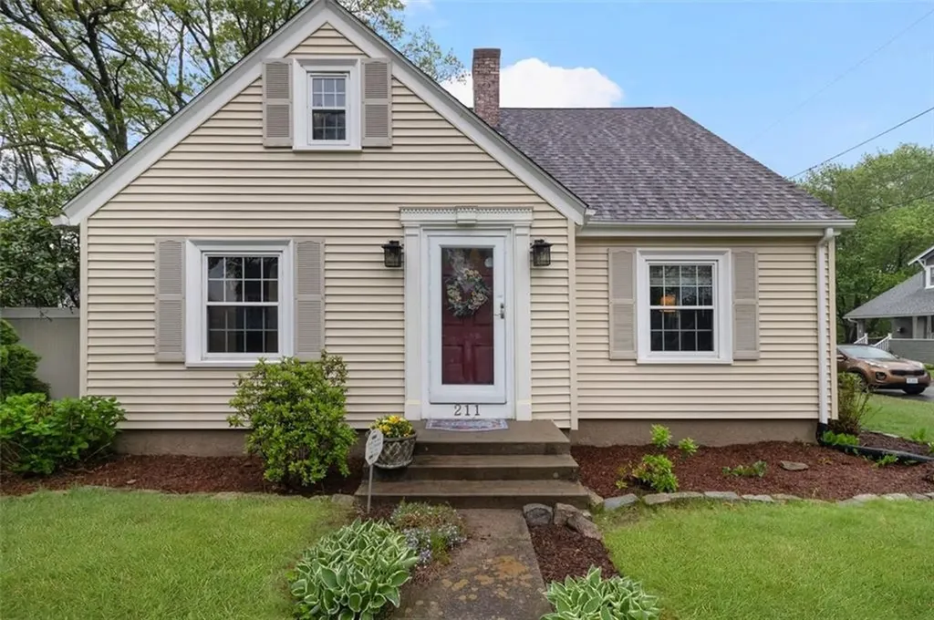 211 Fairview Avenue Coventry RI 02816