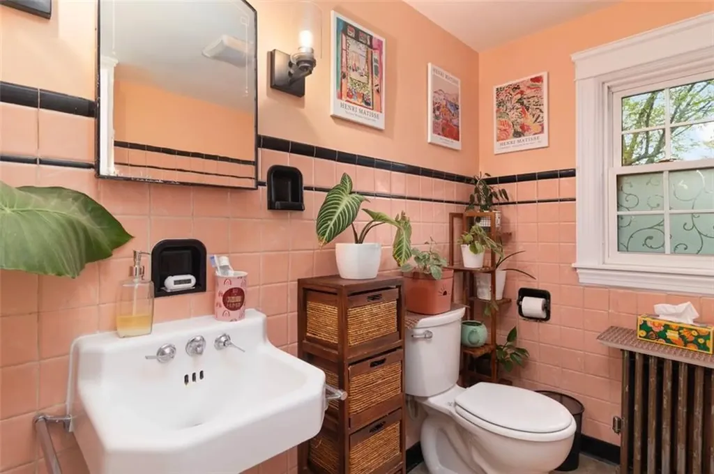 211 Fairview Avenue Coventry RI 02816