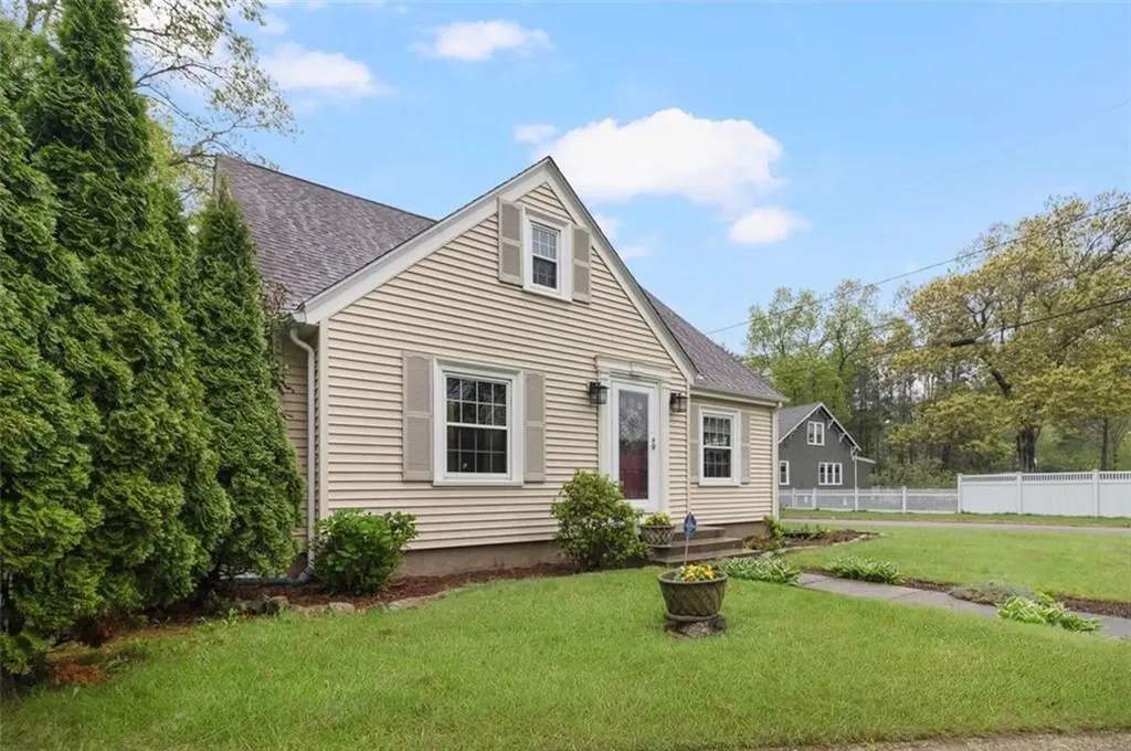 211 Fairview Avenue Coventry RI 02816