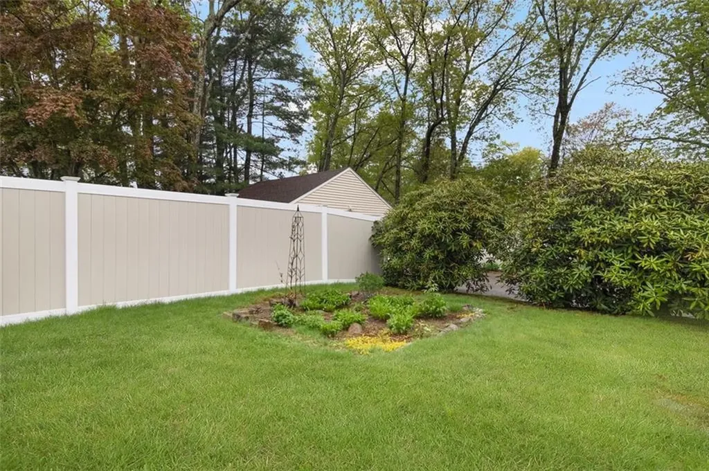 211 Fairview Avenue Coventry RI 02816