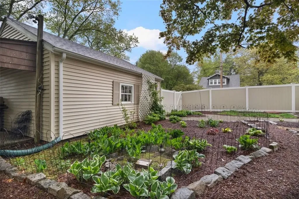 211 Fairview Avenue Coventry RI 02816