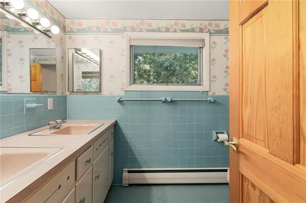 132 Timberline Road Warwick RI 02886