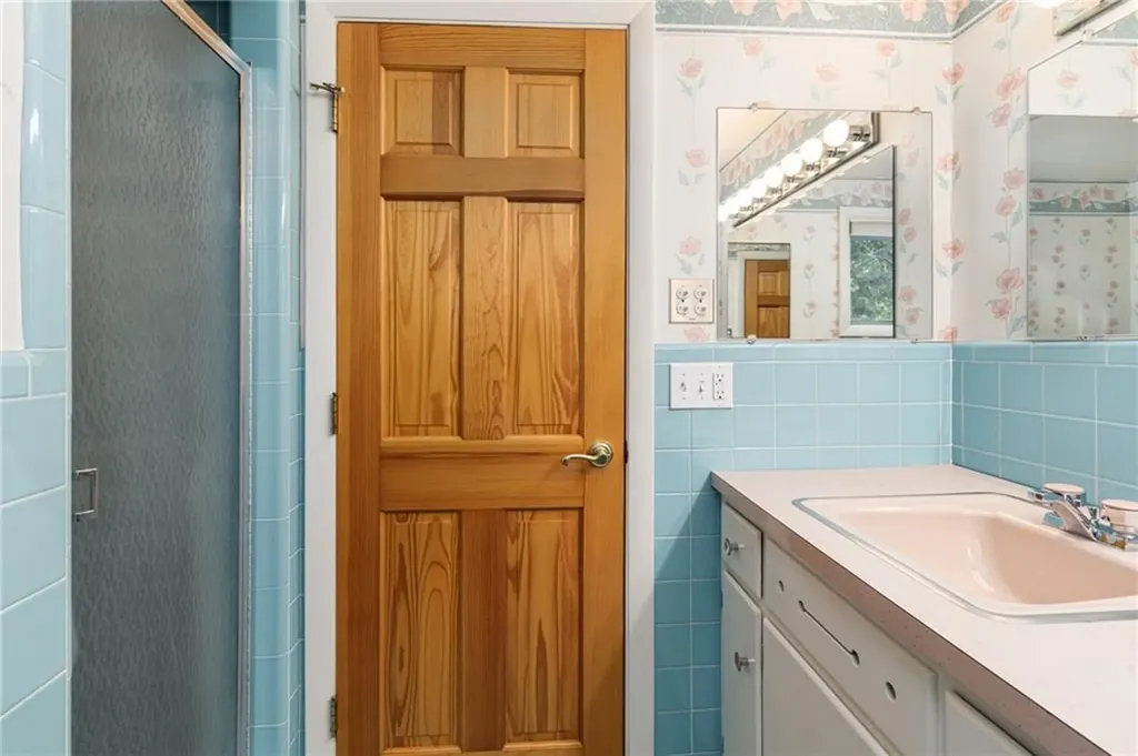 132 Timberline Road Warwick RI 02886