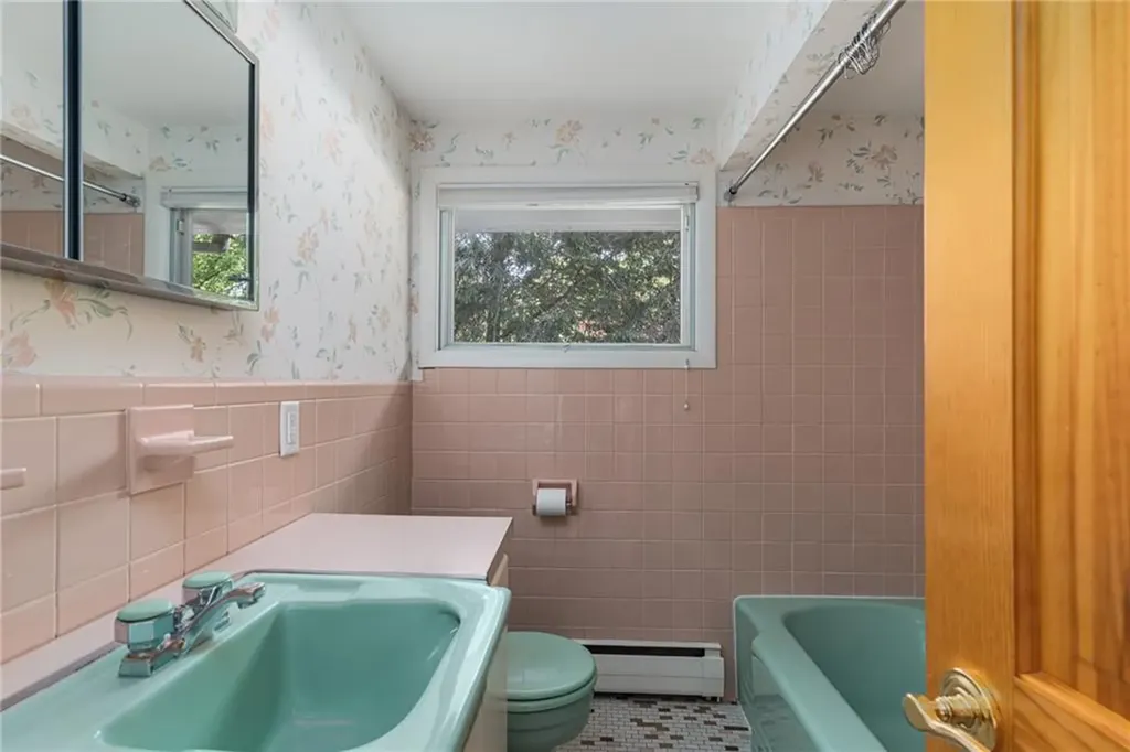132 Timberline Road Warwick RI 02886