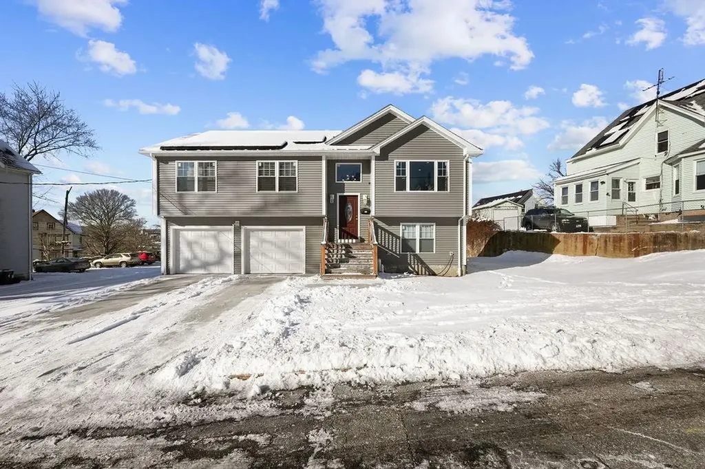 40 Burnside Avenue Woonsocket RI 02895