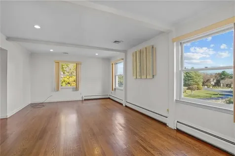 3 Hanley Farm Road Warren RI 02885