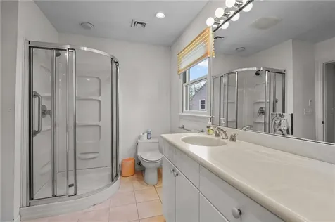 3 Hanley Farm Road Warren RI 02885