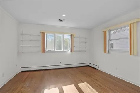 3 Hanley Farm Road Warren RI 02885