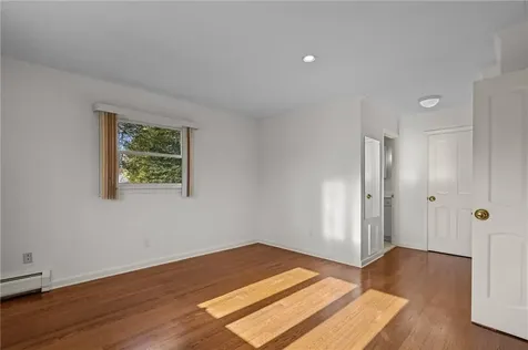 3 Hanley Farm Road Warren RI 02885