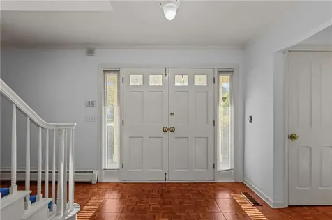 3 Hanley Farm Road Warren RI 02885