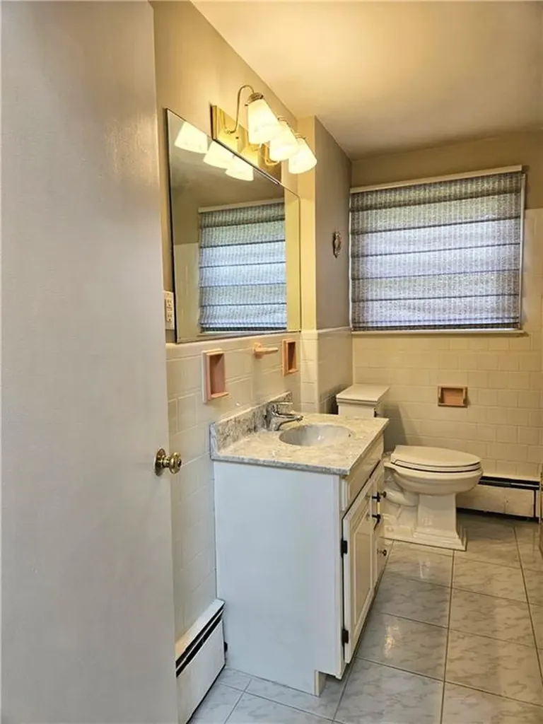 66 East Bel Air Road Cranston RI 02920