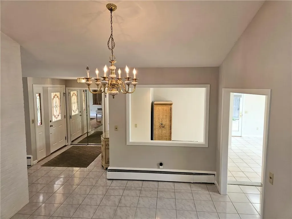 66 East Bel Air Road Cranston RI 02920