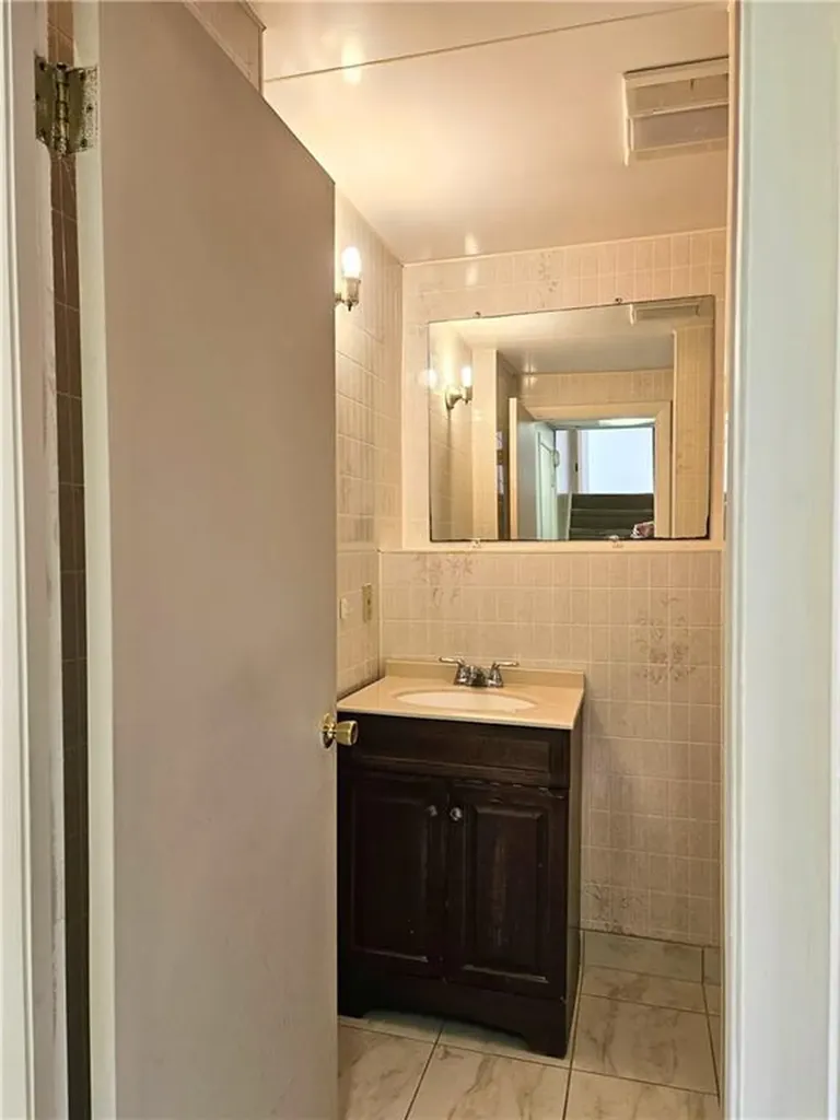 66 East Bel Air Road Cranston RI 02920
