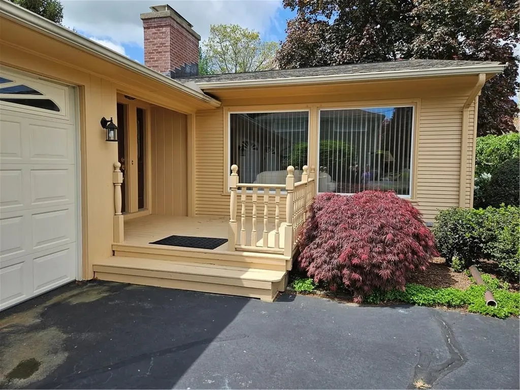 66 East Bel Air Road Cranston RI 02920